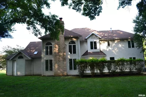 25 Clearlake Dr, Centralia, IL 62801 photo 9
