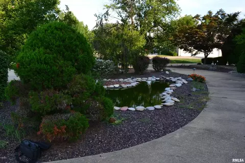 25 Clearlake Dr, Centralia, IL 62801 photo 4