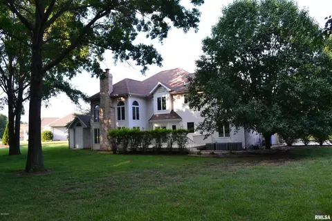 25 Clearlake Dr, Centralia, IL 62801 photo 8