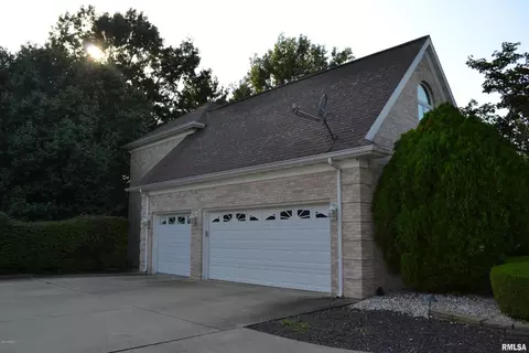 25 Clearlake Dr, Centralia, IL 62801 photo 7