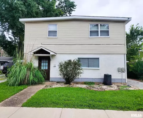 103 W Reed St, Benton, IL 62812