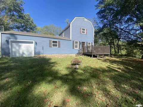 2105 Ledford Rd, Harrisburg, IL 62946
