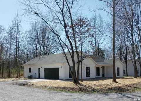 503 Noah Ln, Carterville, IL 62918