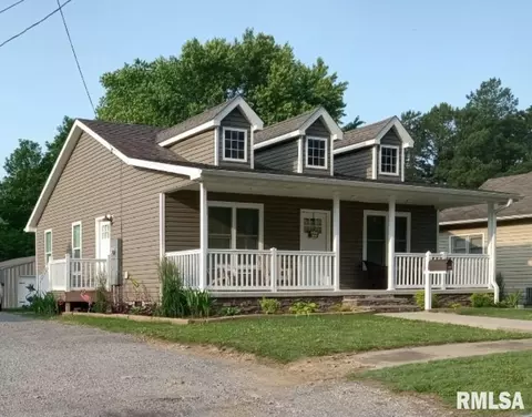 621 Anderson St, Carterville, IL 62918