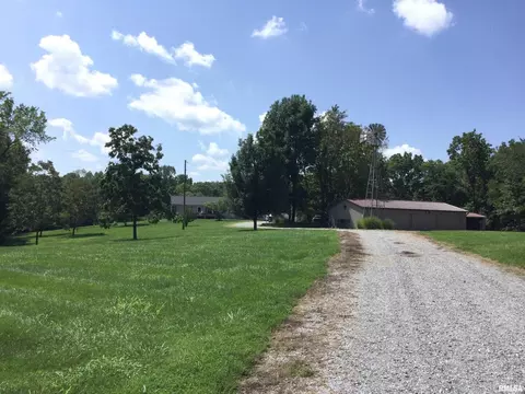 2785 Kaolin Rd, Cobden, IL 62920 photo 4