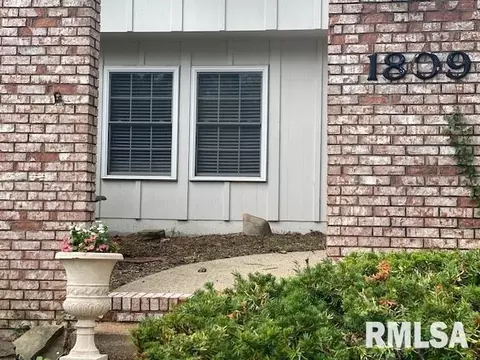 1809 Richview Rd, Mount Vernon, IL 62864