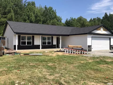 104 Olivia Dr, Marion, IL 62959