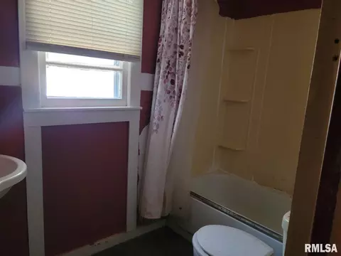 131 Suite Ave, Buncombe, IL 62912 photo 9