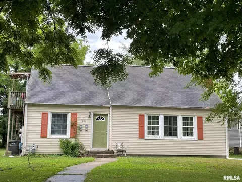 801 W College St, Carbondale, IL 62901