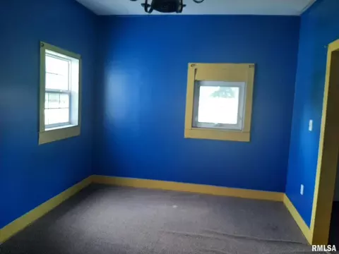 205 S Church St, Christopher, IL 62822 photo 9