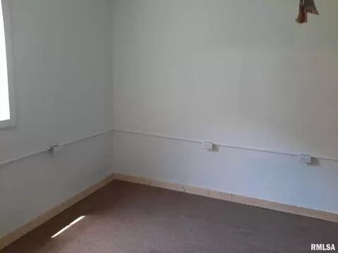 205 S Church St, Christopher, IL 62822 photo 10