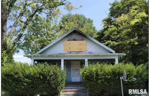 625 N Oakland Ave, Carbondale, IL 62901