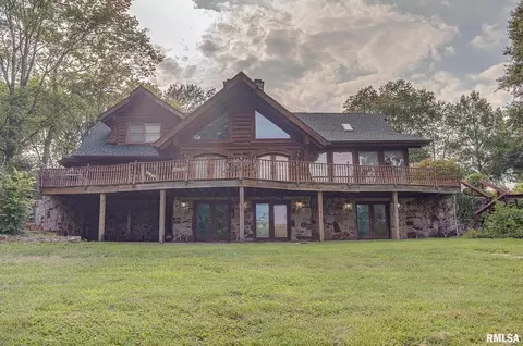 1020 N Carlyle Rd, Vandalia, IL 62471