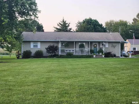 1210 W Randolph St, Mcleansboro, IL 62859