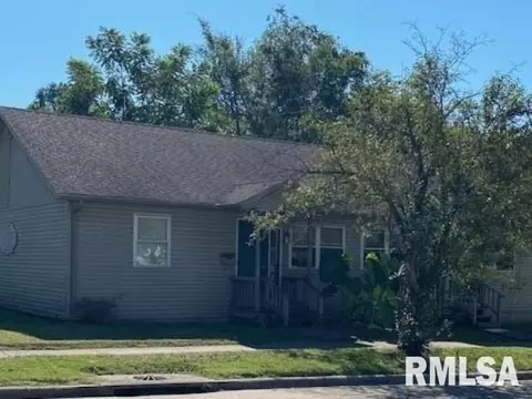 300 S Main St #AKA 3 LINCOLN ST, Harrisburg, IL 62946