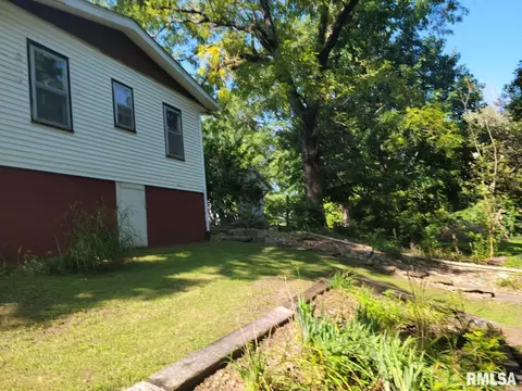 111 Douglas St, Anna, IL 62906 photo 23