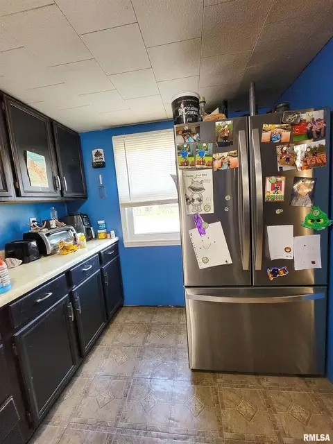 309 E Washington St, Flora, IL 62839 photo 18