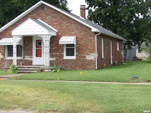 407 S Logan St, West Frankfort, IL 62896