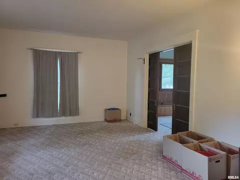 627 E Broadway Ave, Centralia, IL 62801 photo 12