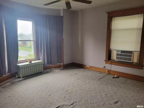 627 E Broadway Ave, Centralia, IL 62801 photo 34