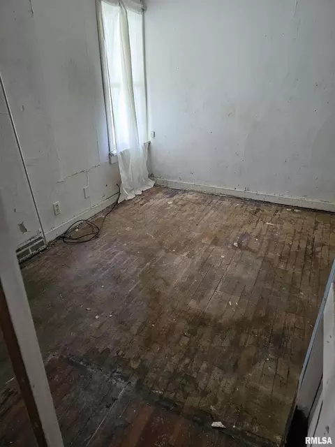 1003 E Noleman St, Centralia, IL 62801 photo 5
