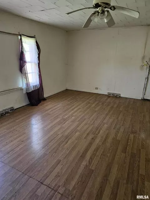 1003 E Noleman St, Centralia, IL 62801 photo 2