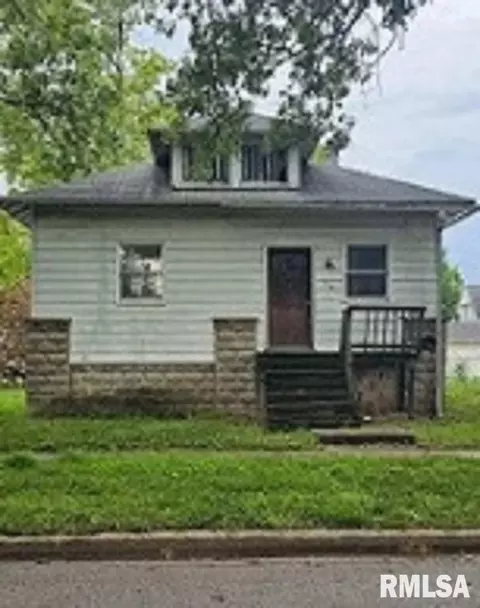 314 S Perrine St, Centralia, IL 62801