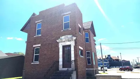 329 E Broadway, Centralia, IL 62801