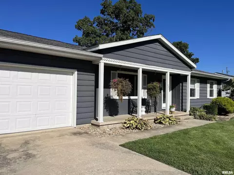 532 Sara Dr, Centralia, IL 62801 photo 2