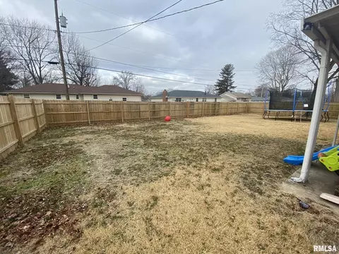 532 Sara Dr, Centralia, IL 62801 photo 23