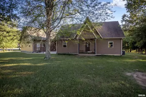 30 Teal Rd, Harrisburg, IL 62946