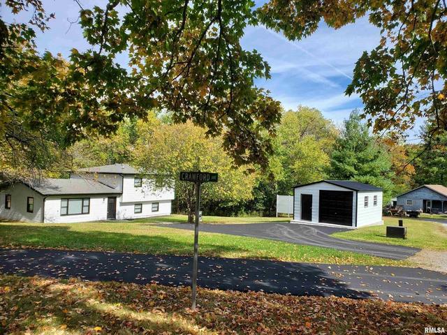 21 Butler Ln, Makanda, IL 62958