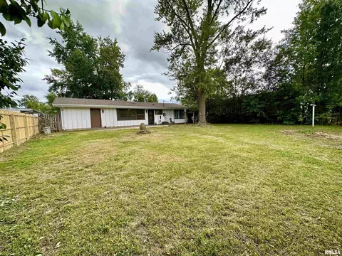 711 E 4th St, Flora, IL 62839 photo 31