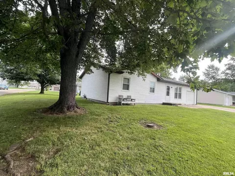 122 Lamar St, Salem, IL 62881 photo 17