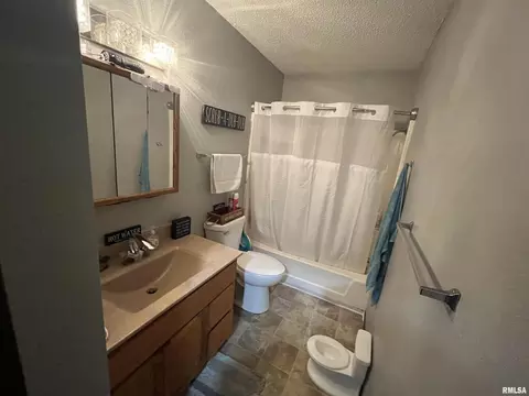 122 Lamar St, Salem, IL 62881 photo 10