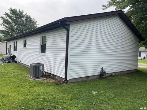 122 Lamar St, Salem, IL 62881 photo 13