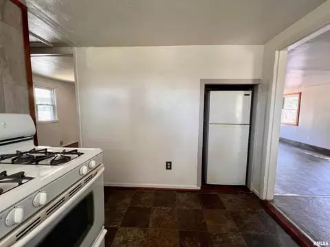 426 Walnut St, Murphysboro, IL 62966 photo 9