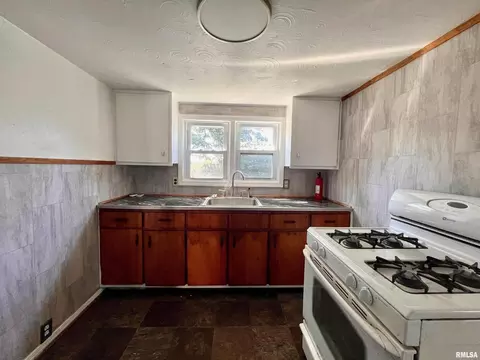 426 Walnut St, Murphysboro, IL 62966 photo 8