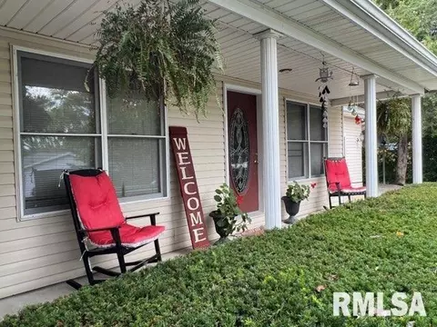 1612 Jasper St, Eldorado, IL 62930 photo 3