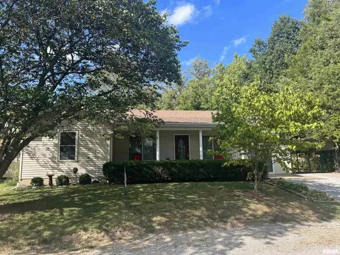 1612 Jasper St, Eldorado, IL 62930 photo 2