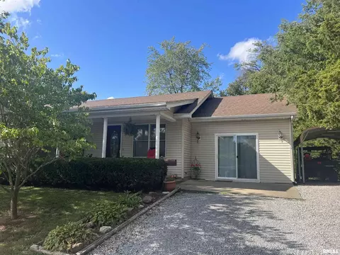 1612 Jasper St, Eldorado, IL 62930