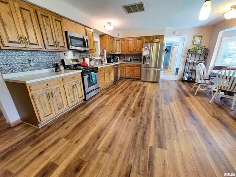 4 Sunset Dr, Flora, IL 62839 photo 12