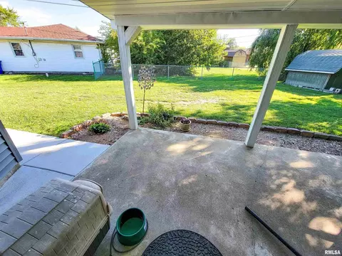 4 Sunset Dr, Flora, IL 62839 photo 21