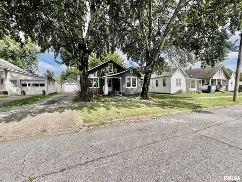 107 E 11th St, Metropolis, IL 62960 photo 2