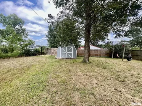 107 E 11th St, Metropolis, IL 62960 photo 8