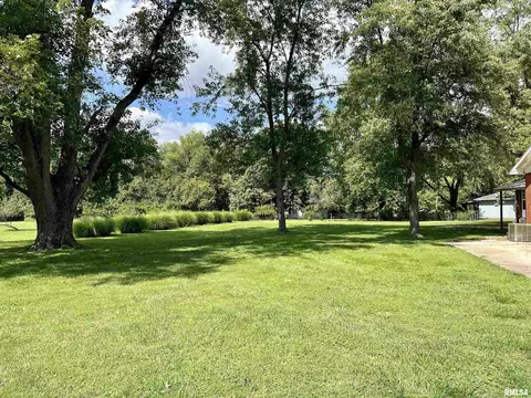 5 Estate Dr, Centralia, IL 62801 photo 16
