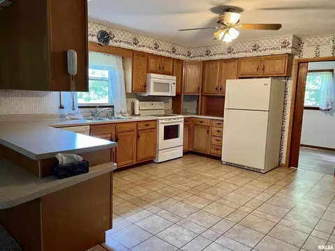 5 Estate Dr, Centralia, IL 62801 photo 5