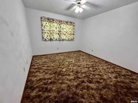 5 Estate Dr, Centralia, IL 62801 photo 12