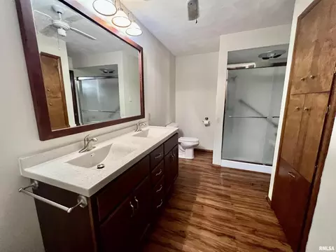5 Estate Dr, Centralia, IL 62801 photo 10