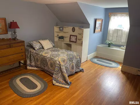 105 Martin St, Benton, IL 62812 photo 30